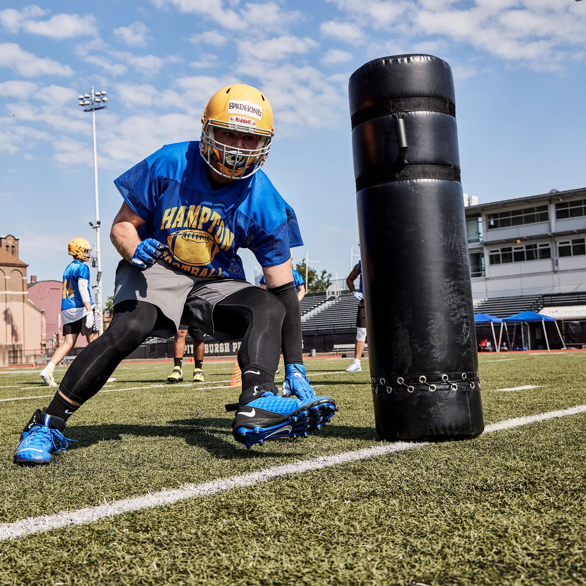 Nike Pro Adult Dri-FIT 4.0 Shivers 5 Nike Pro Adult Dri-FIT 4.0 Shivers - Image 3