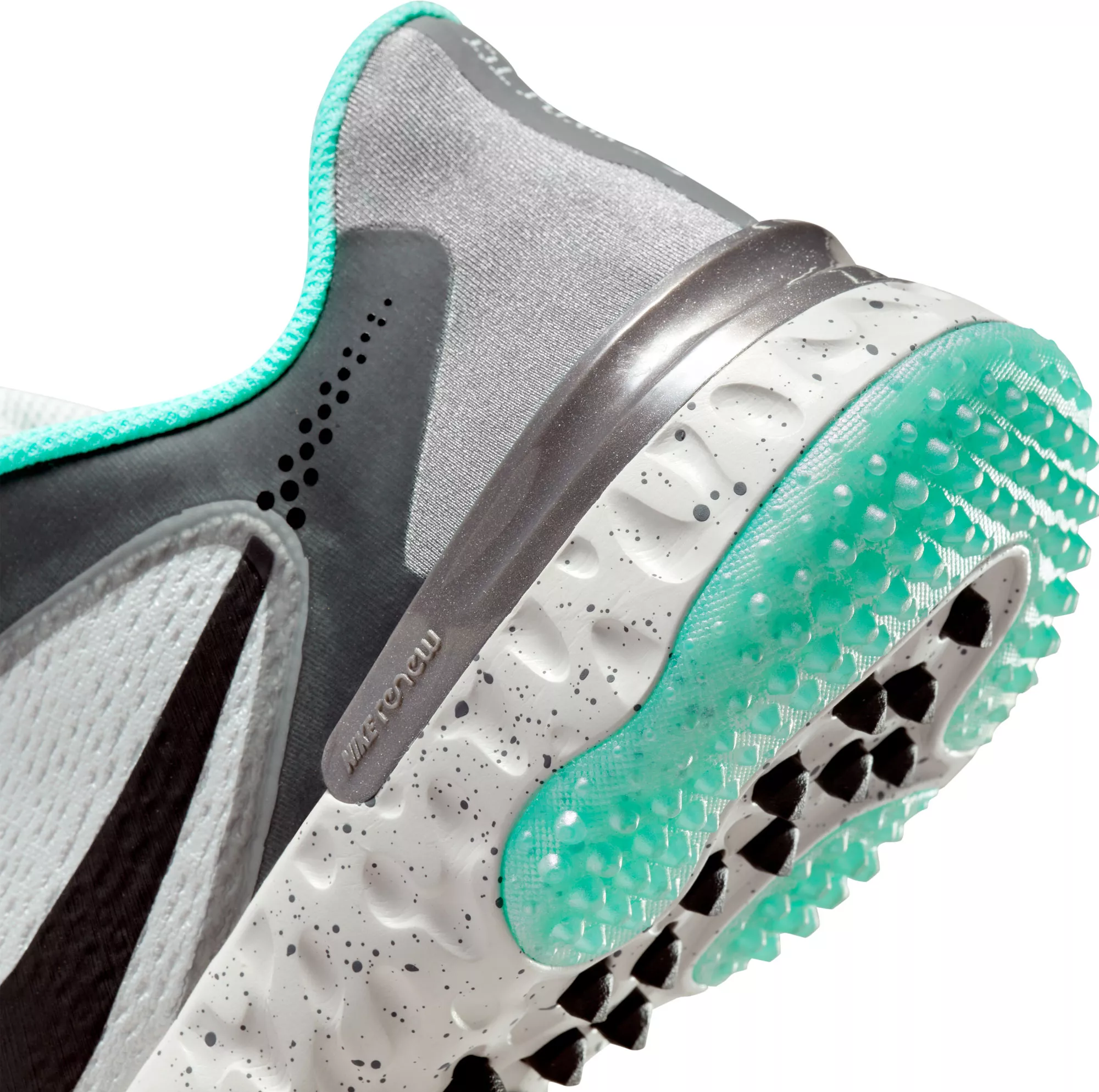 Nike Women's Alpha Huarache Elite 3 Turf Softball Shoes 9 Nike Women's Alpha Huarache Elite 3 Turf Softball Shoes - Image 7