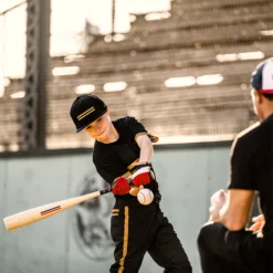 Warstic Bonesaber USA Youth Bat (-11) -DUCK Sporting Goods DSC 7735